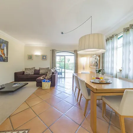 Townhouses In Vale Dos Pinheiros * Quinta do Lago