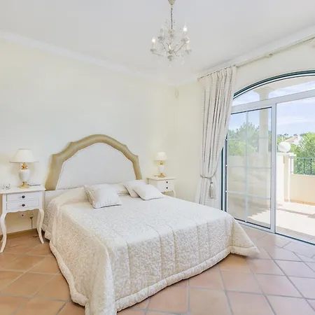 Townhouses In Vale Dos Pinheiros Quinta do Lago